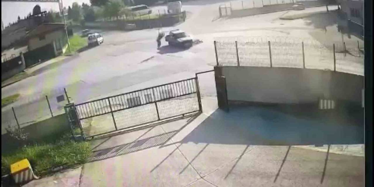 Motosiklet Sürücüsü Metrelerce Havada Takla Attı