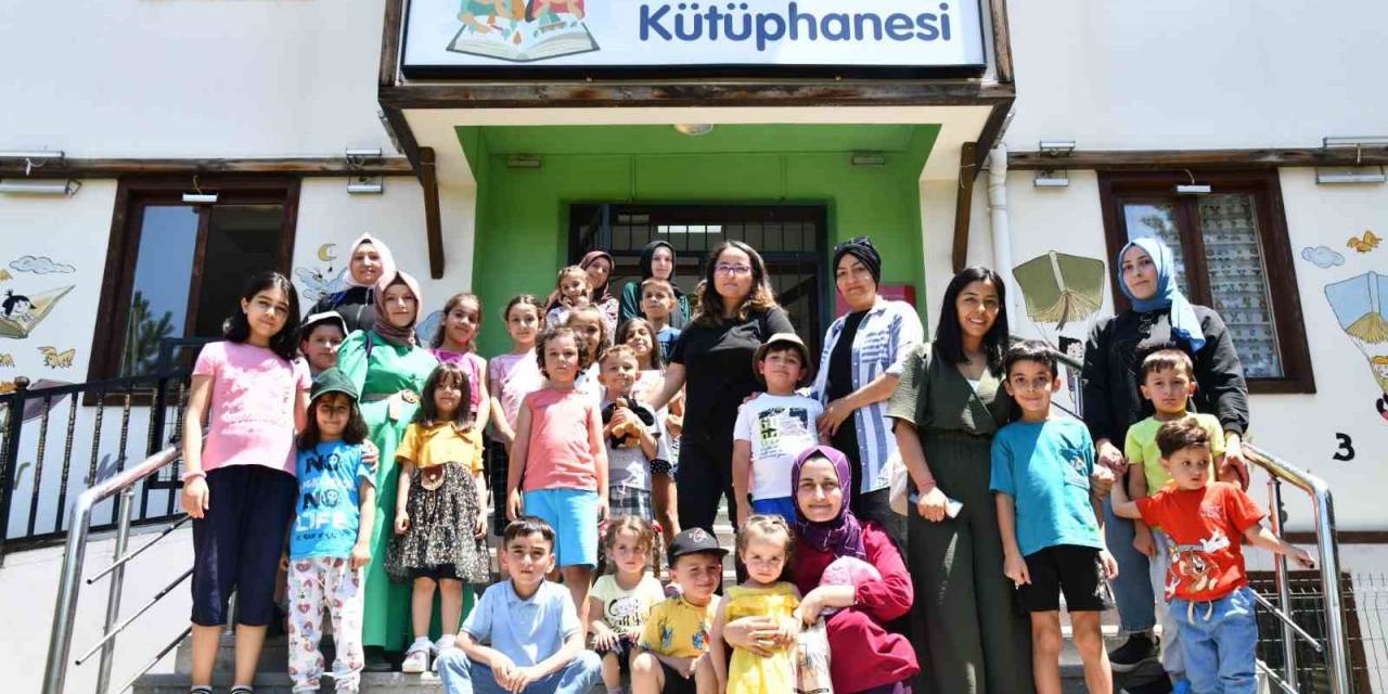 Mamak’ta Kütüphane Bahçesine Uzay Küresi Kuruldu