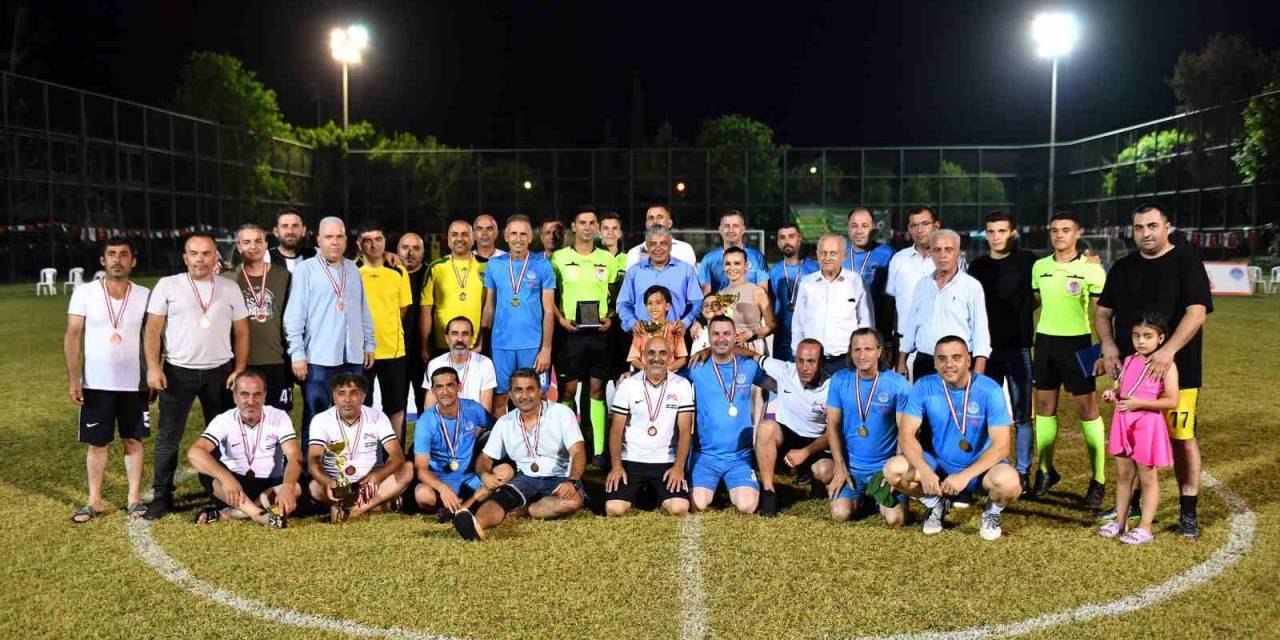 Mersin’de 40 Yaş Üstü Futbol Turnuvası Sona Erdi