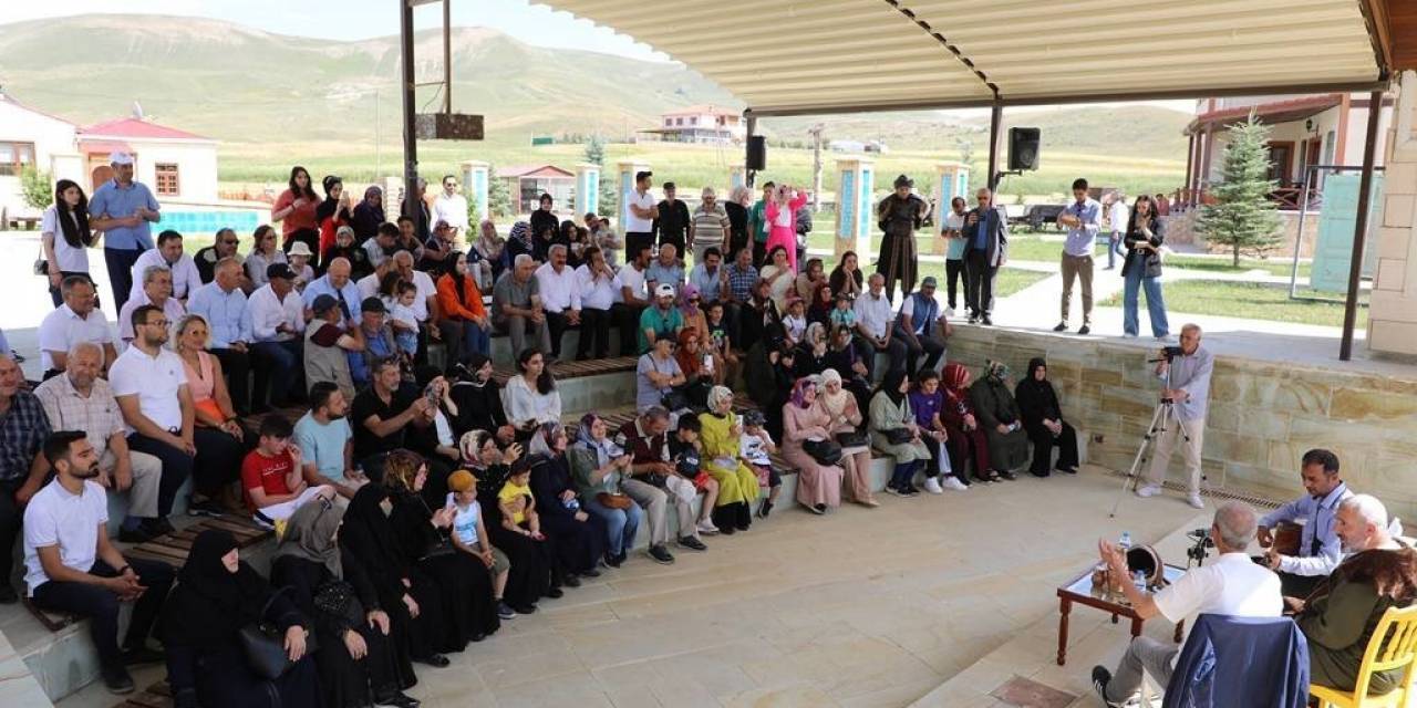 Kenan Yavuz Etnografya Müzesi Gezildi, Türküler Dinlendi