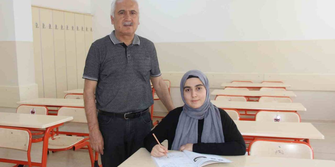 Deprem Enkazından Zirveye