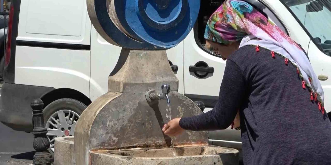Kavurucu Sıcaklar Bunaltıyor