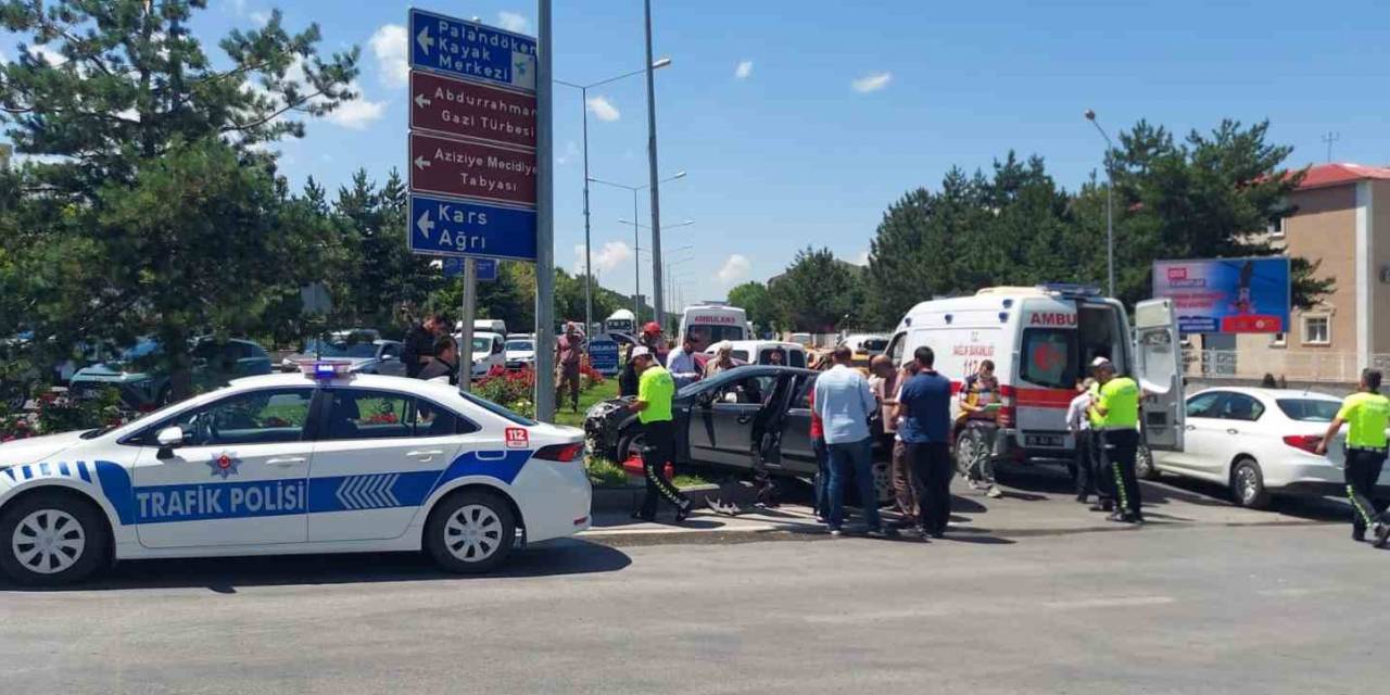 Kavşakta Feci Kaza: 6 Yaralı