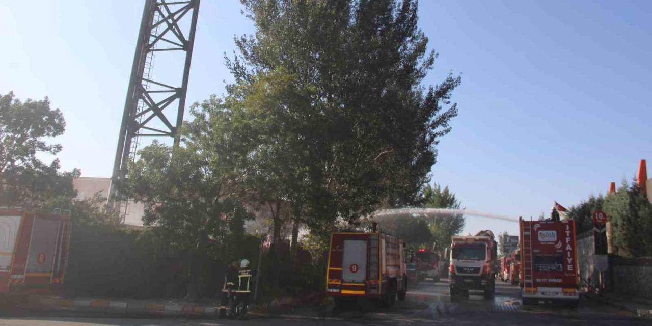 Keçe Üretimi Yapan Fabrikada Yangın