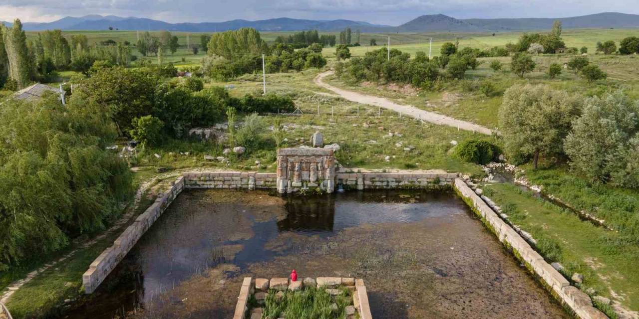 Eflatunpınar Hitit Kutsal Anıtı Ve Havuzu’nun Dünyada Benzeri Yok