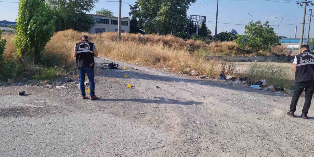 Boş Arazide Silahla Vuruldu