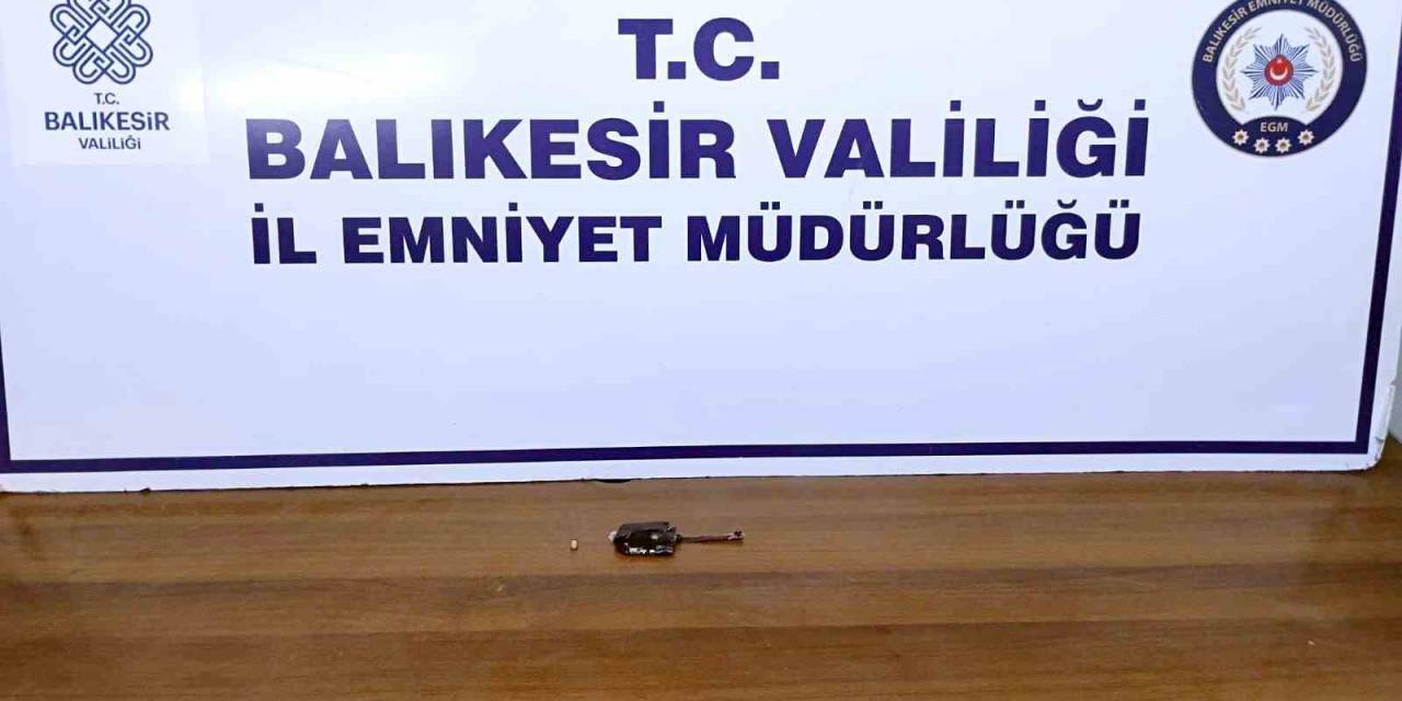 Ehliyet Sınavına Kopya Düzeneği İle Girerken Yakalandı