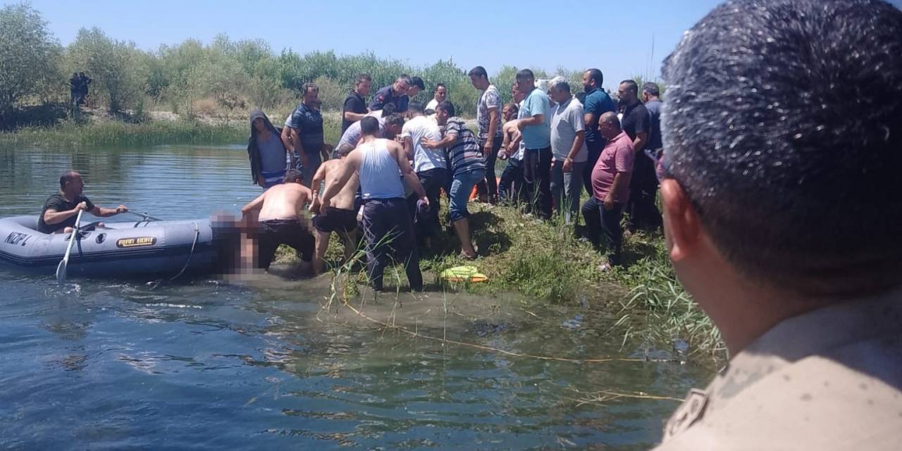 Çocuklarını Kurtarmaya Çalışan Baba Boğuldu