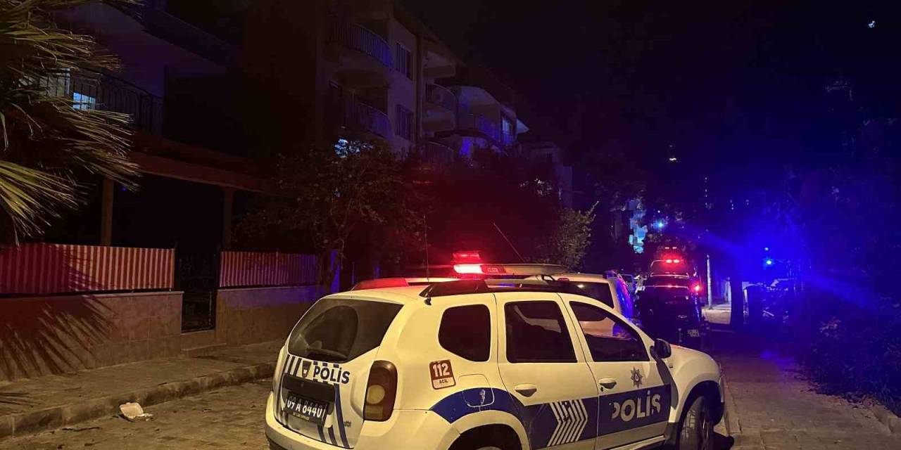 Hırsız Girdiği Evden Askeri Personelin Silahını Çaldı