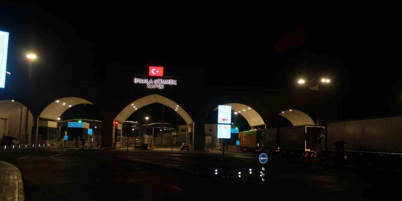 Avrupa’ya Gitme Hayaliyle Tırın Dorsesine Giren 4 Göçmen Öldü