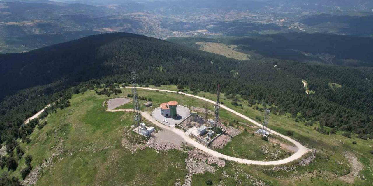 Alev Gözcüleri 2 Bin Rakımda Yangın Nöbeti Tutuyor