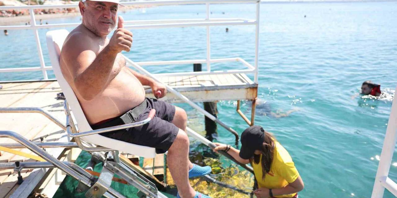 Konyaaltı Engelsiz Plajı Bu Yıl Da Engellilerin Gözdesi
