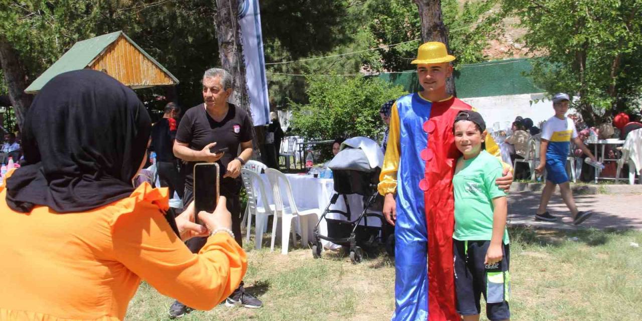 Yetim Çocuklar Doyasıya Eğlendi