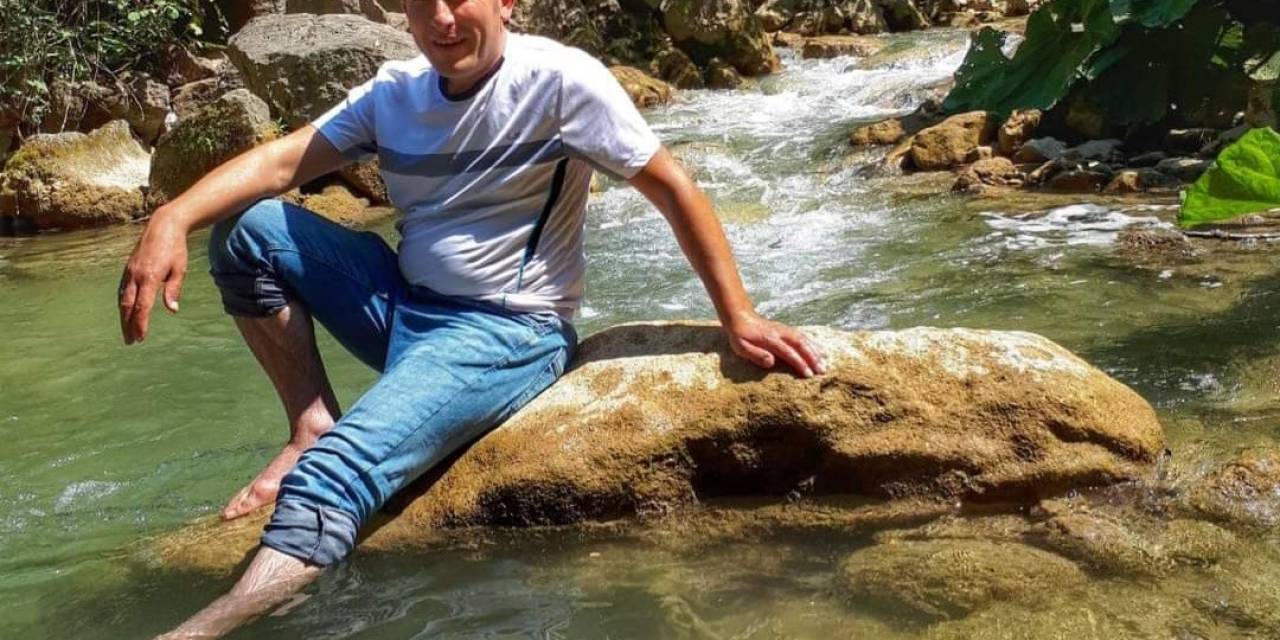 Köprüden Sulama Kanalına Düşen Oğlunu Kurtarmak İsteyen Baba Boğuldu