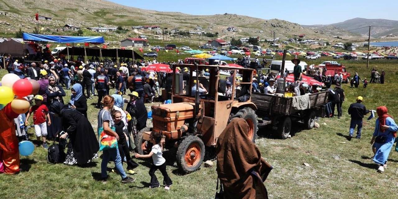 Meydanlara Sığmayan Dede Korkut Coşkusu Yayla Şenliğiyle Final Yaptı