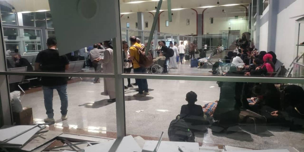 Yemen’de Fırtınada Terminalin Camları Patladı: 6 Yaralı