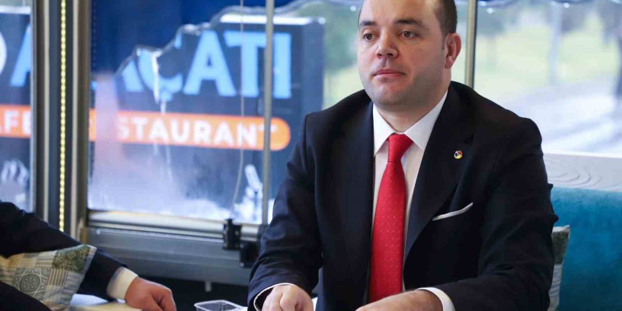 Başkan Çintay,"gazeteciler, Toplumun Sesi Ve Gözü Olmaya Devam Ediyor"