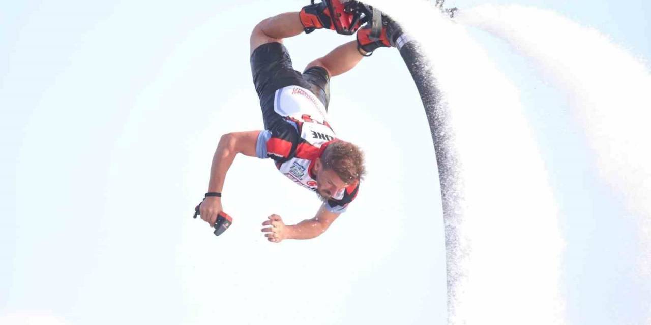 Dünya Şampiyonu 3 Gün Boyunca Yaptığı Şovla Yer Çekimine Meydan Okudu