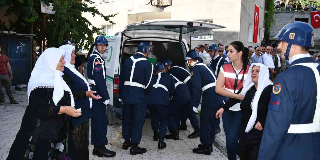 Şırnak’ta Şehit Güvenlik Korucusu Toprağa Verildi