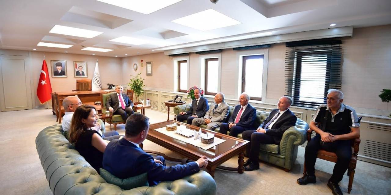 Ggc Üyeleri Vali Çeber İle Buluştu