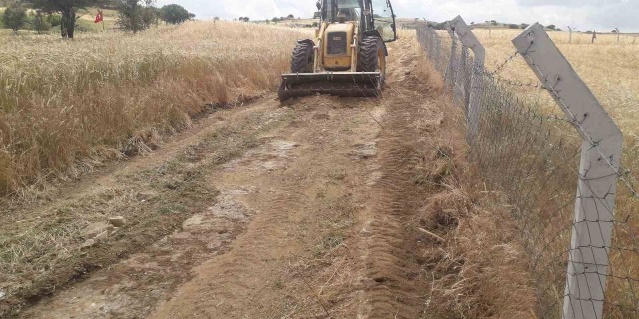 Karesi Belediyesi Tarla Yollarını Açıyor