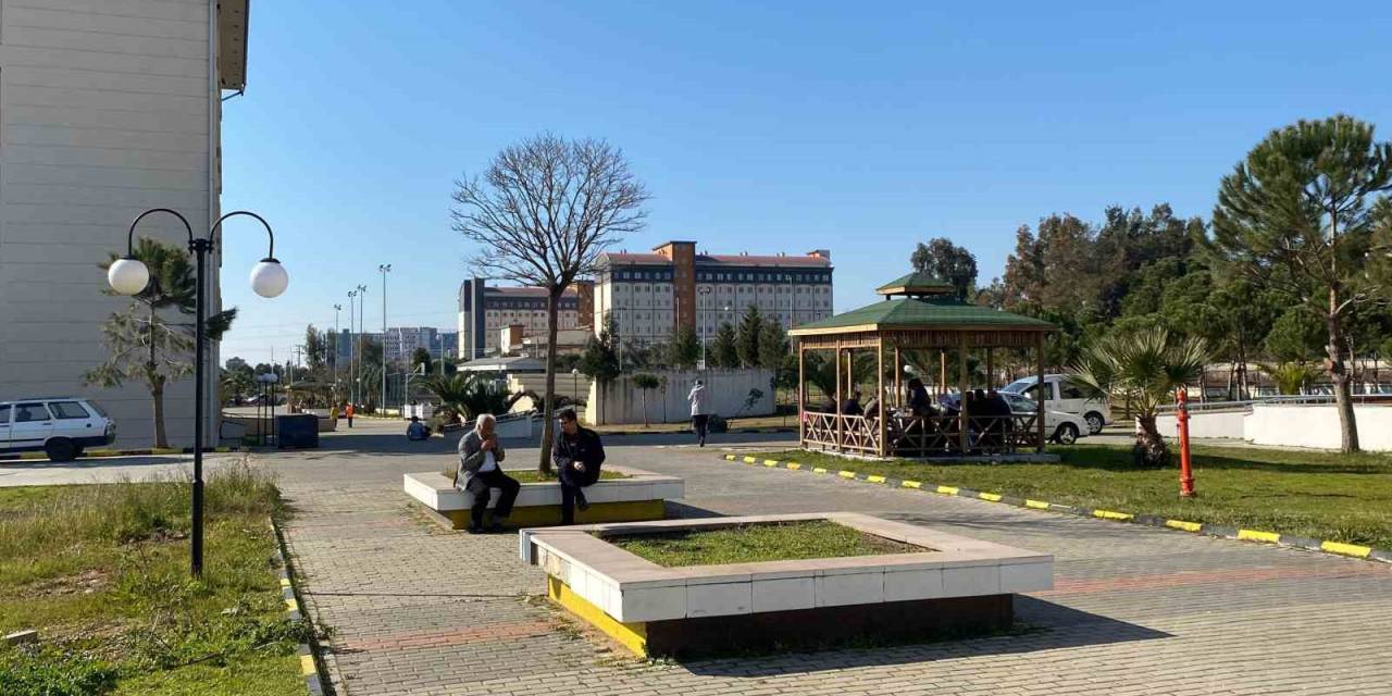 Aydın’da Depremzedelerin Bıraktığı Notlar Duygulandırdı