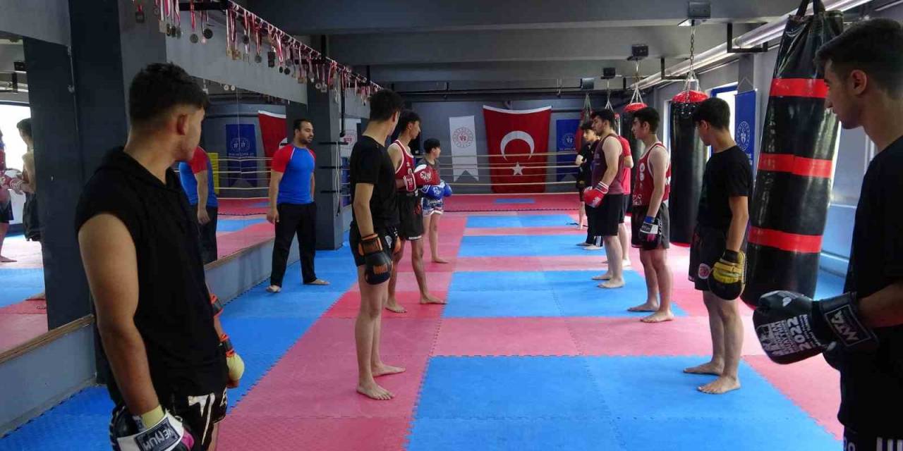 Tatvan’da Ringlerin Yıldızları Yetişiyor