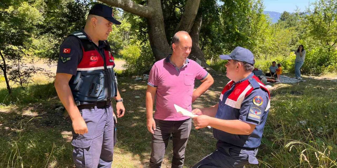 Jandarma Orman Yangınları, Yorgun Mermi Ve Suda Boğulma Vakalarına Karşı Broşür Dağıttı