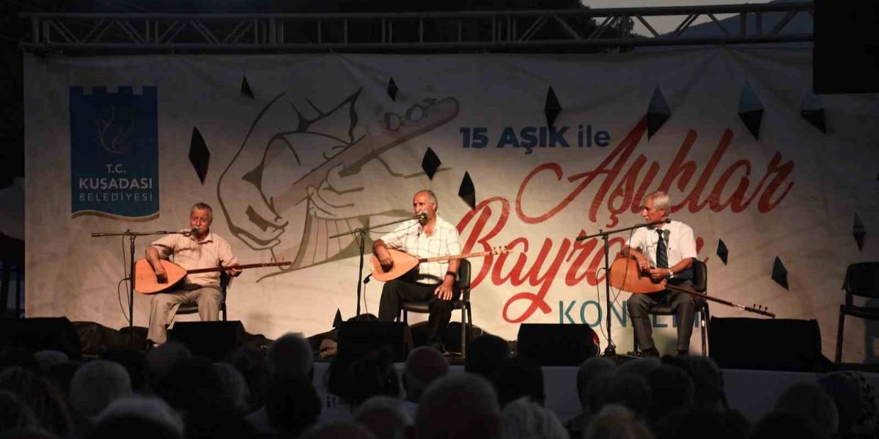 Kuşadası’nda "aşıklar Bayramı" Etkinliği Düzenlendi