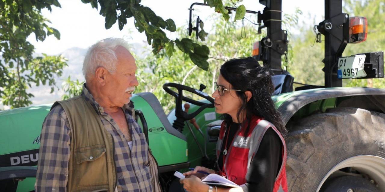 Belediye Başkanı Karalar, Deprem Bölgesine Giderek Vatandaşlarla İlgilendi