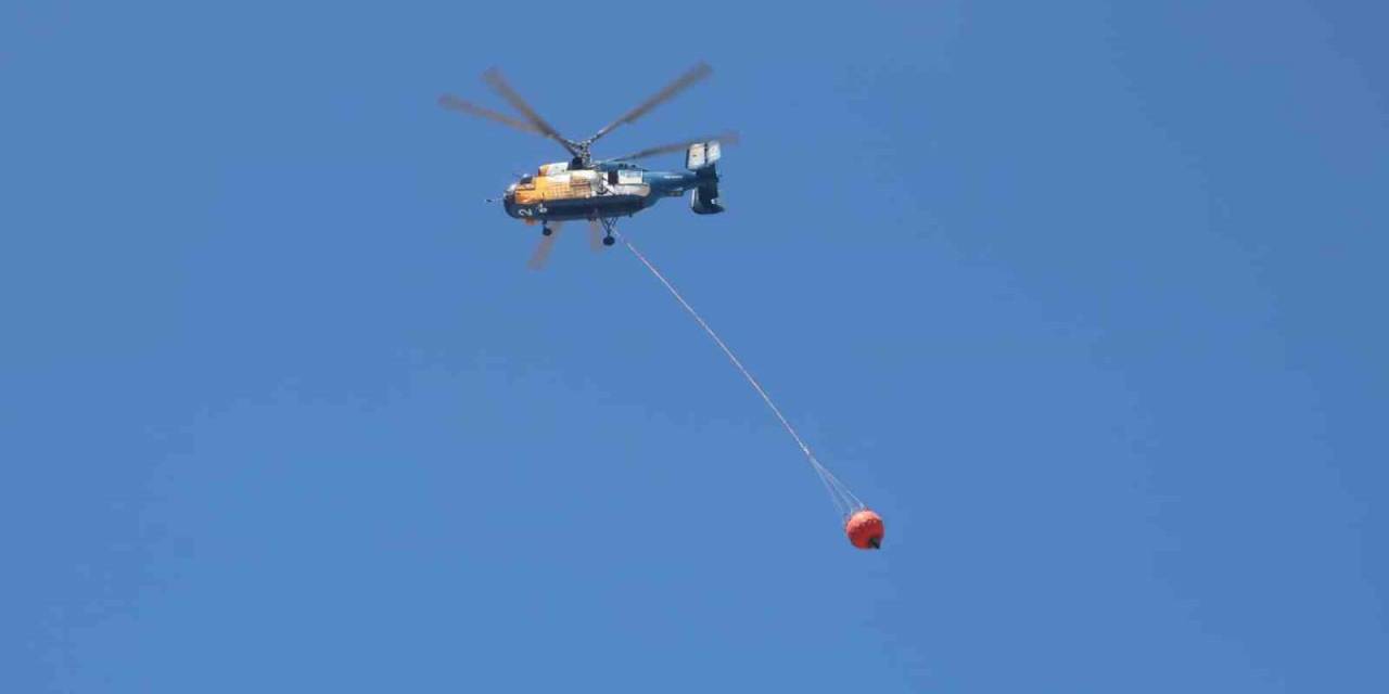 Yangına 2 Uçak, 9 Helikopterle Müdahale Ediliyor