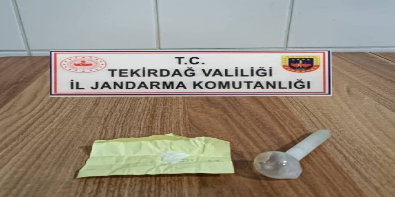 Tekirdağ’da 2 Şüphelinin Üzerinden Uyuşturucu Çıktı