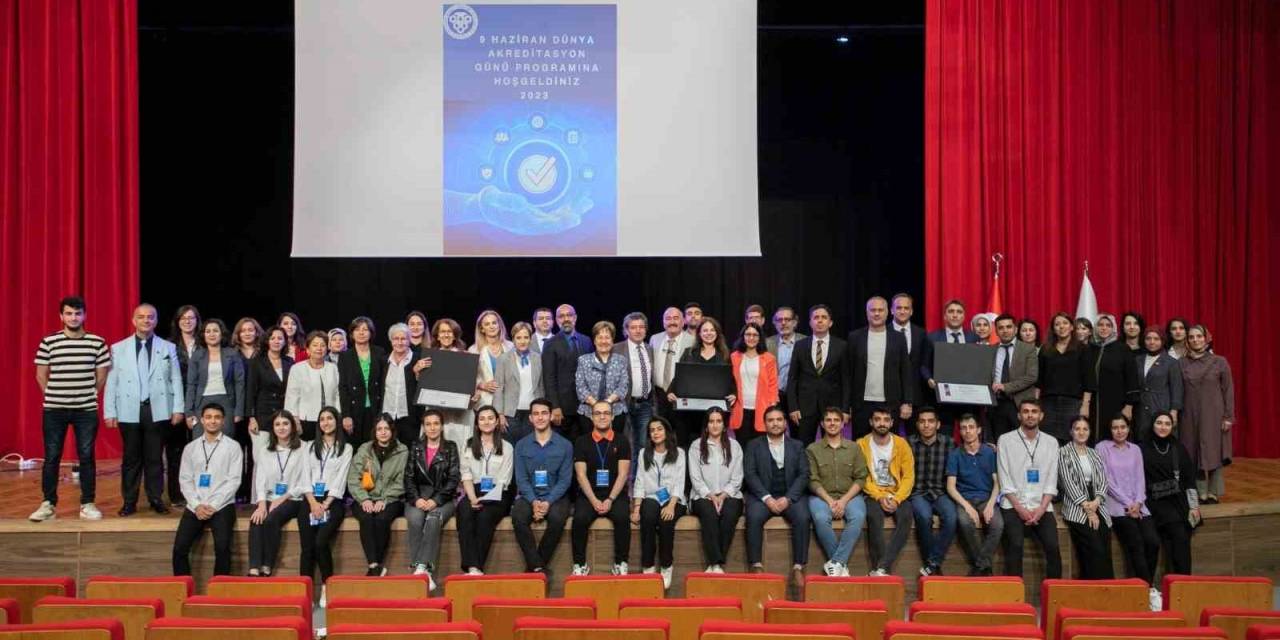 Ebyü Ev Sahipliğinde “yükseköğretimde Kalite Kültürü Ve Akreditasyon” Konferansı Gerçekleştirildi