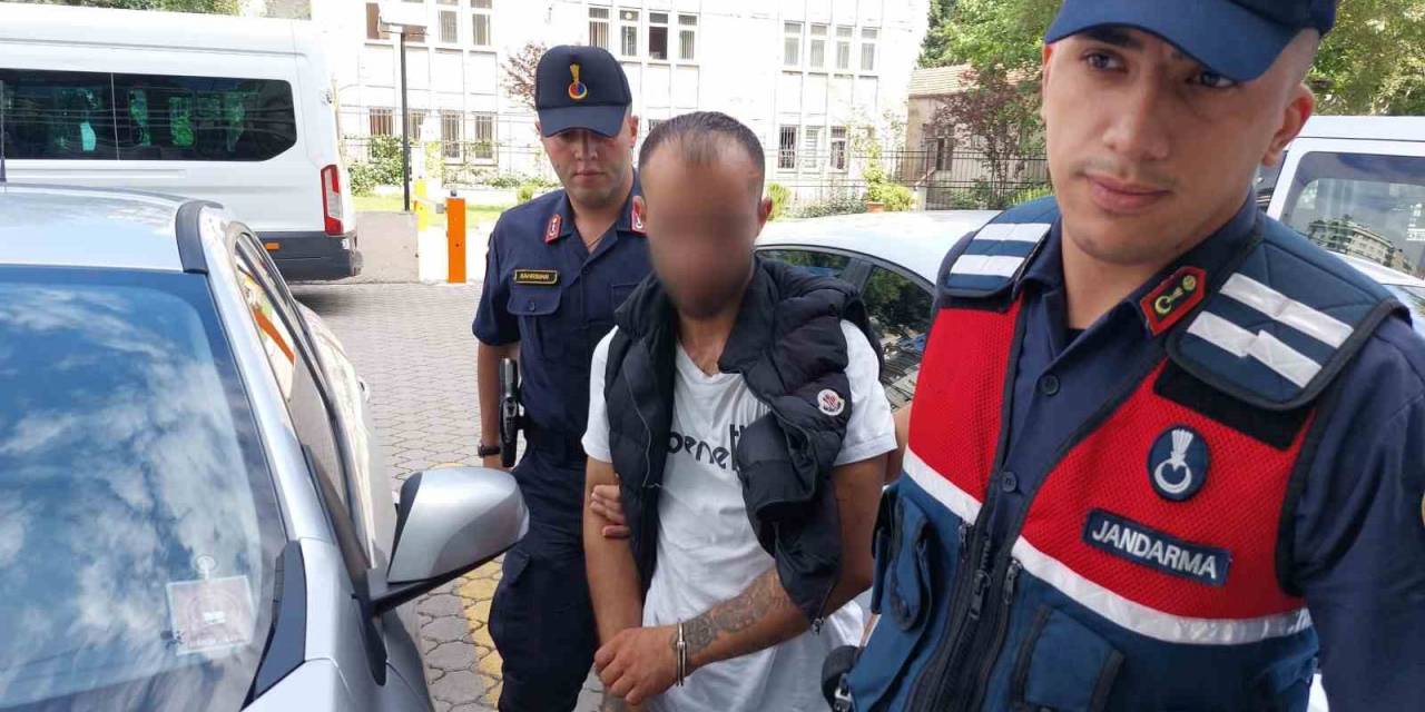 Evlerden Hırsızlık Yapan Şahıs Tutuklandı