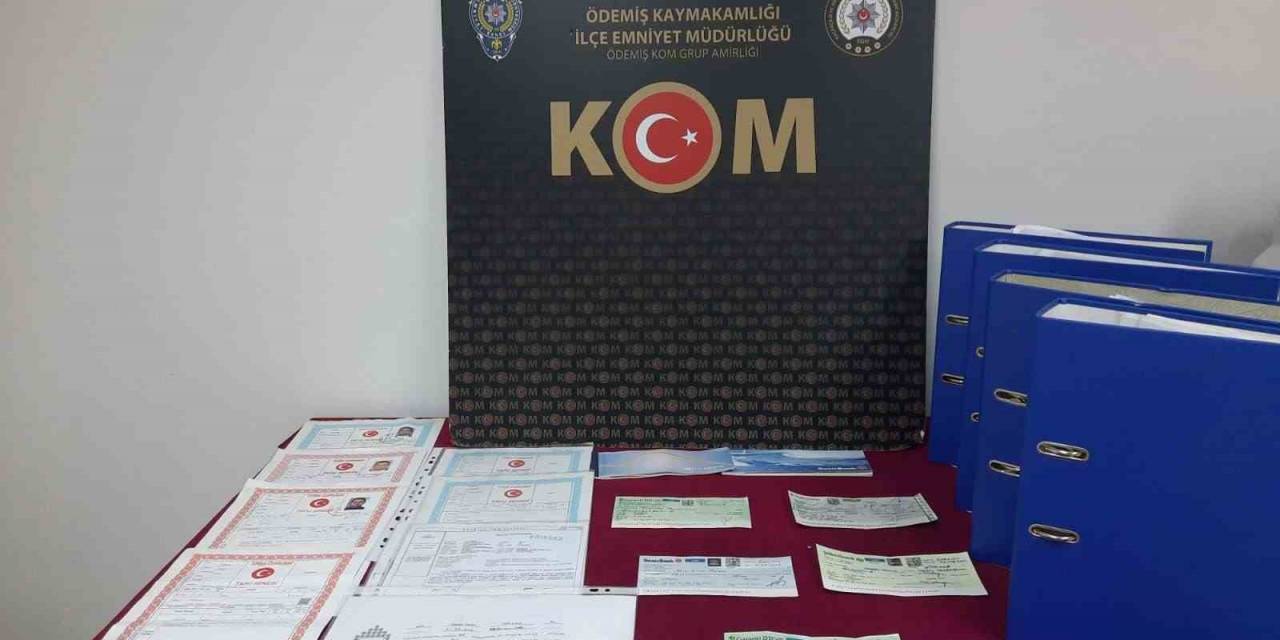 İzmir’de Tefecilere Polis Baskını: 2 Gözaltı