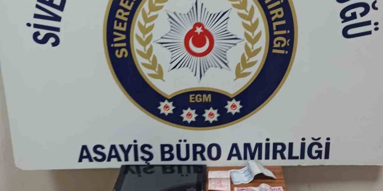 Evlere Girip Değerli Ziynet Malzemelerini Çalan Hırsız Yakalandı