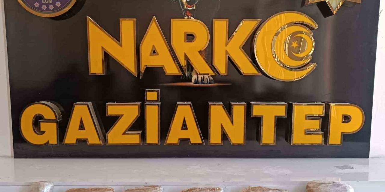 Gaziantep’te 2 Kilo 750 Gram Esrar Ele Geçirildi