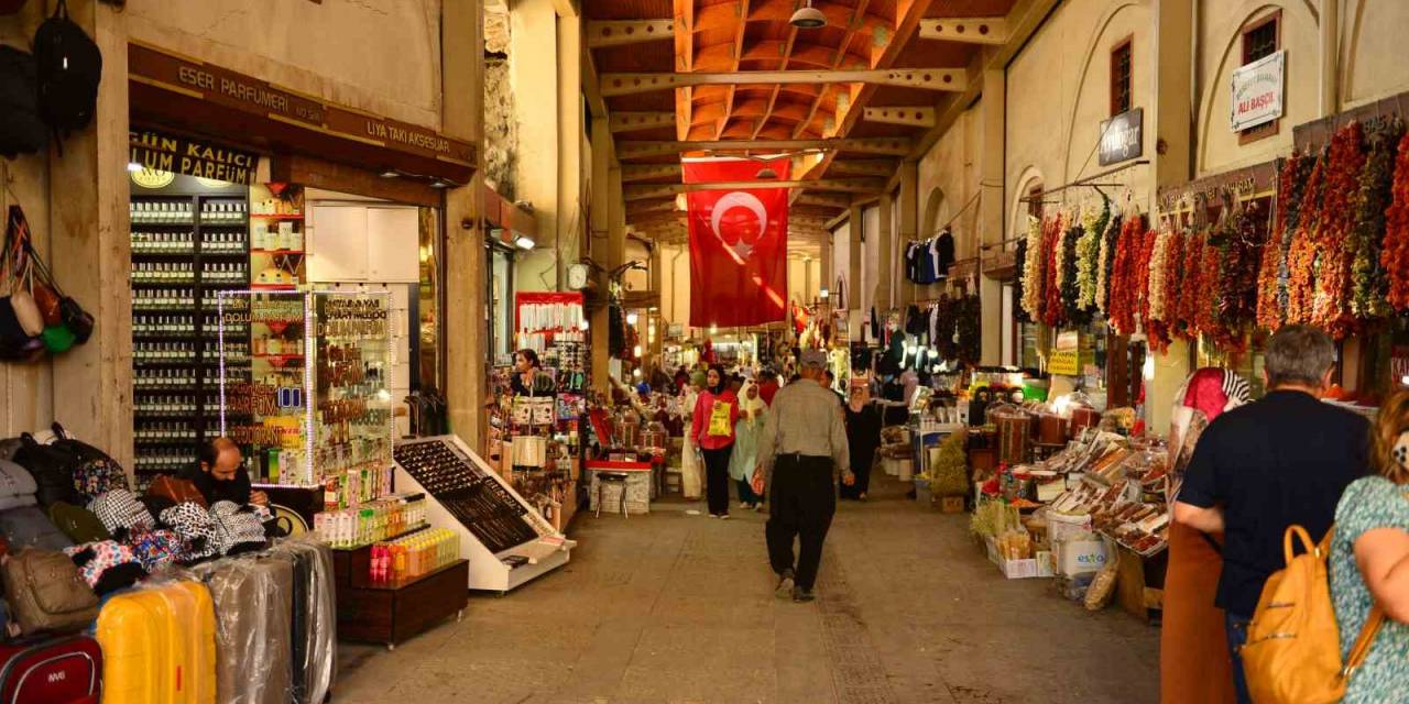 523 Yıllık Tarihi Çarşıda Ekonomi Küllerinden Doğdu