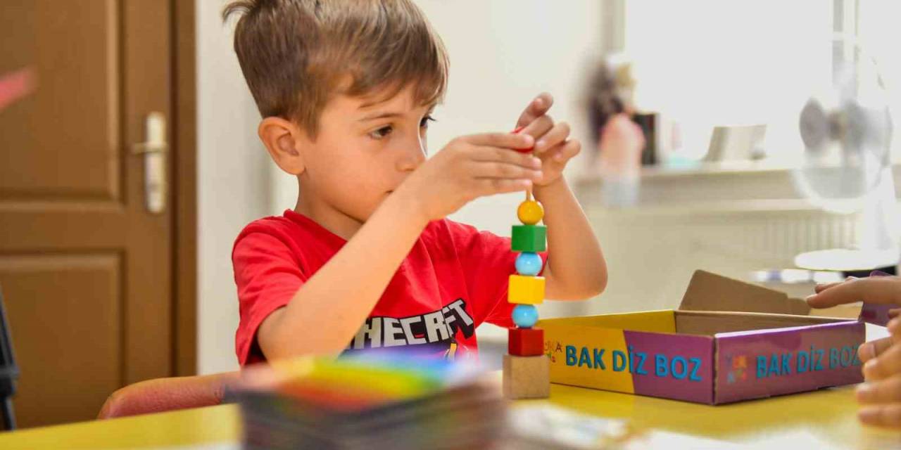 Esenyurt’ta 6 Yaşındaki Çocuk Aldığı Eğitimle Konuşma Kabiliyetini Geliştirdi