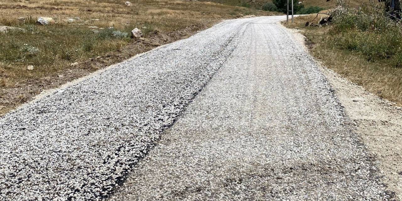 Akyurt’ta Sathi Kaplama Asfalt Çalışması Başladı