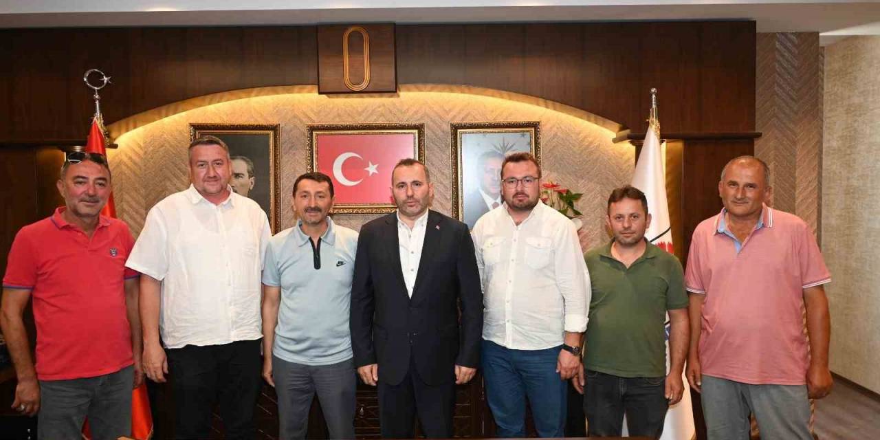 Köylerdeki Su Sıkıntısına Başkan Tutuk El Attı