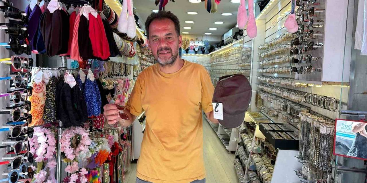 Sıcak Günlerde Şapka Ve Gözlük Satışı Artıyor