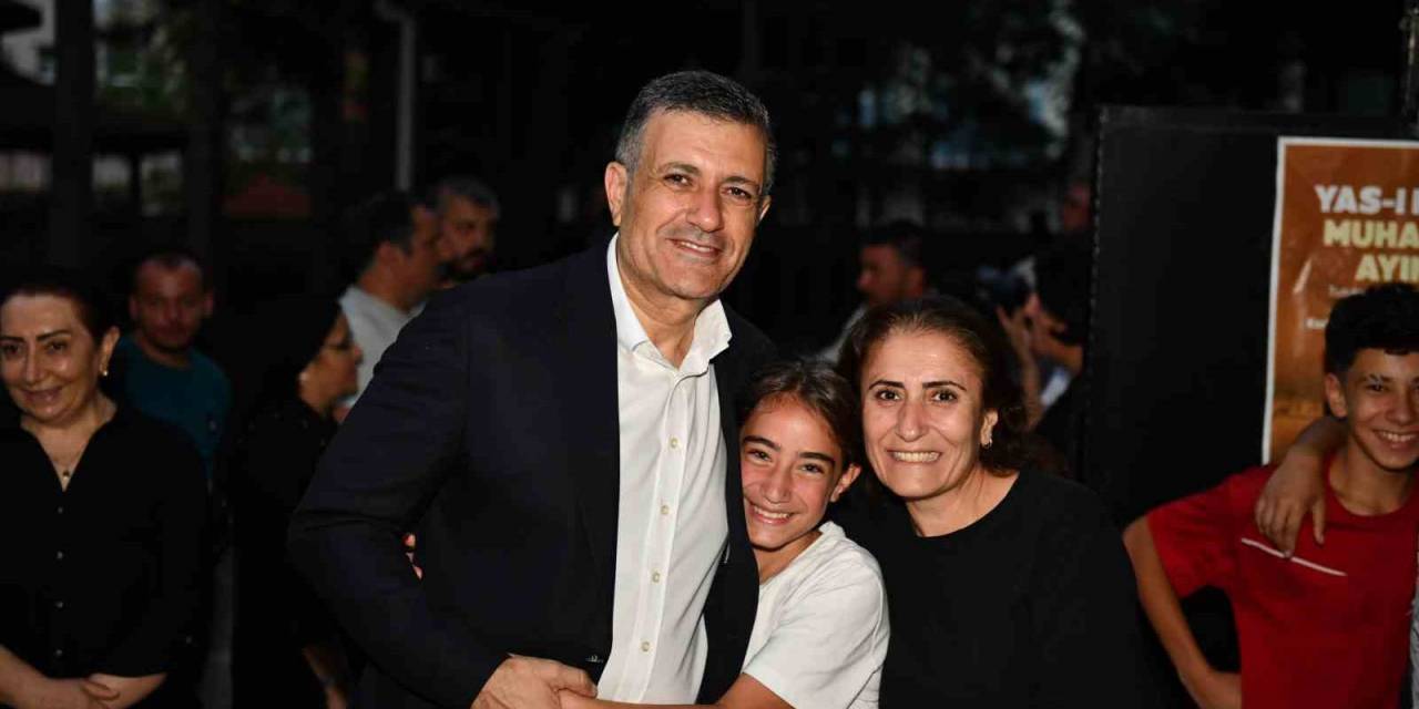 Esenyurt Belediye Başkanı Bozkurt Cemevinde Muharrem Lokmasına Katıldı