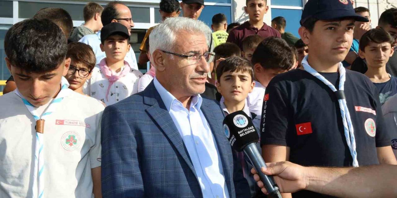 Battalgazi’de Depremzede Öğrencilere İzcilik Kampı