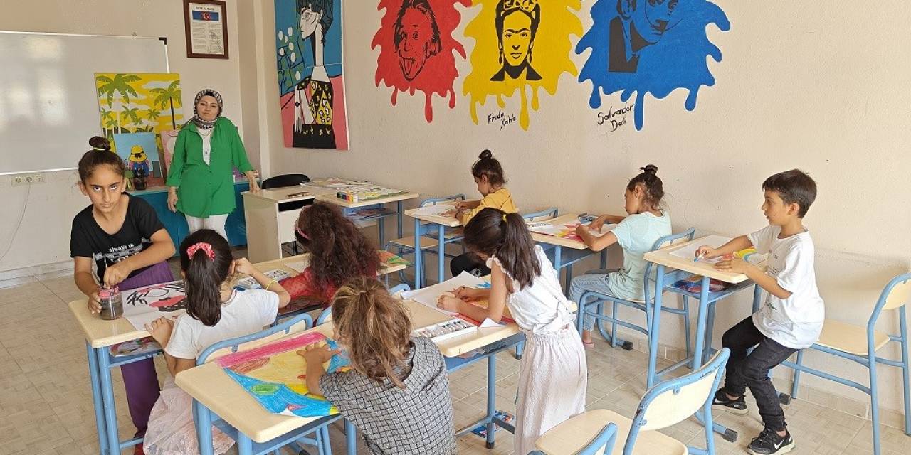 Eyyübiyeli Çocuklar Yaz Kurslarıyla Mutlu Oluyor