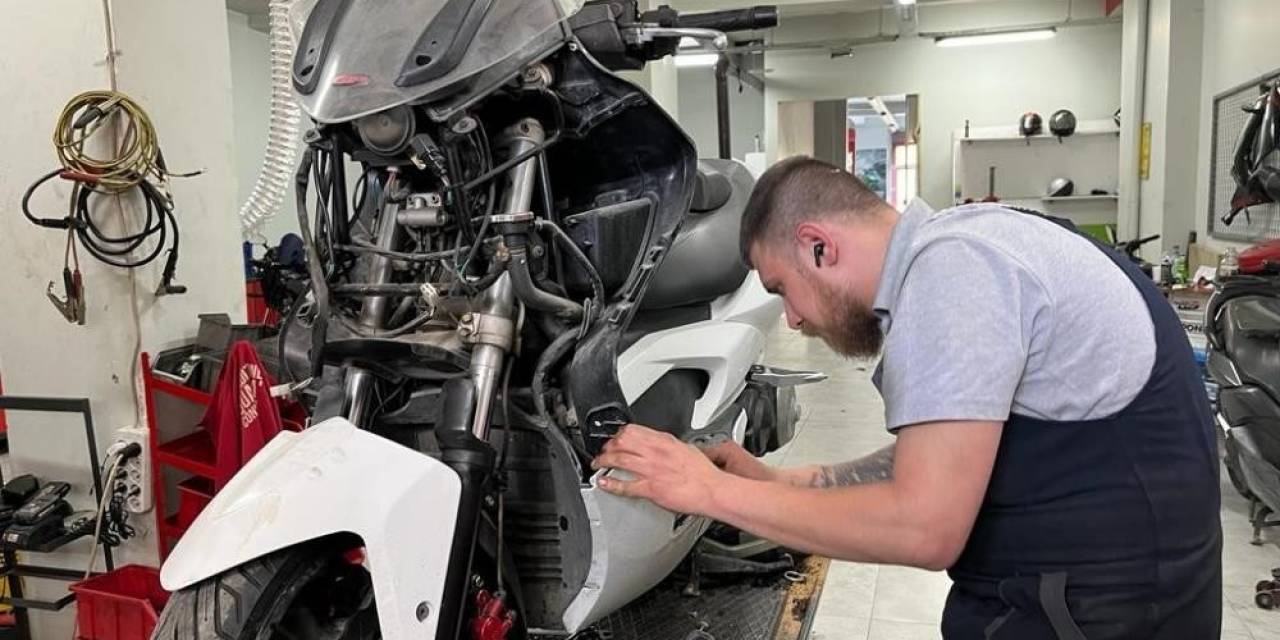 Yaz Aylarında Motosiklet Kullanımına Ve Bakımına Dikkat