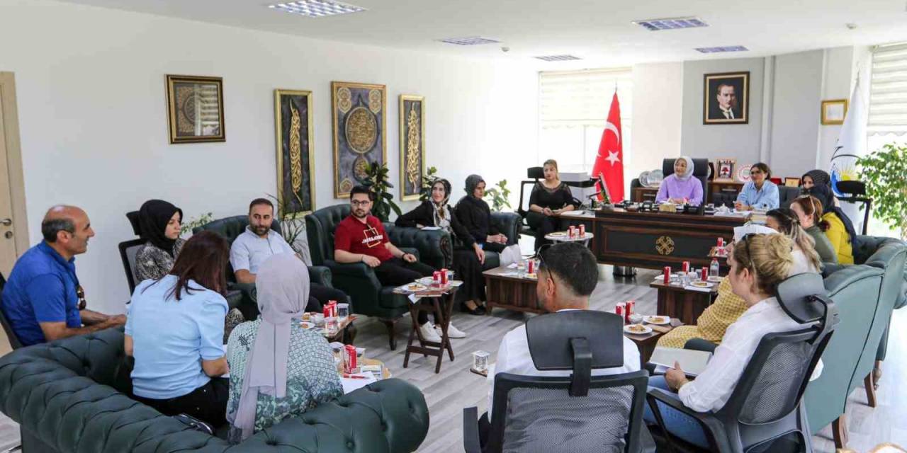 Van’da ‘kadın Dostu Belediye Ve Yerel Yönetim Buluşmaları Toplantısı’ Yapıldı