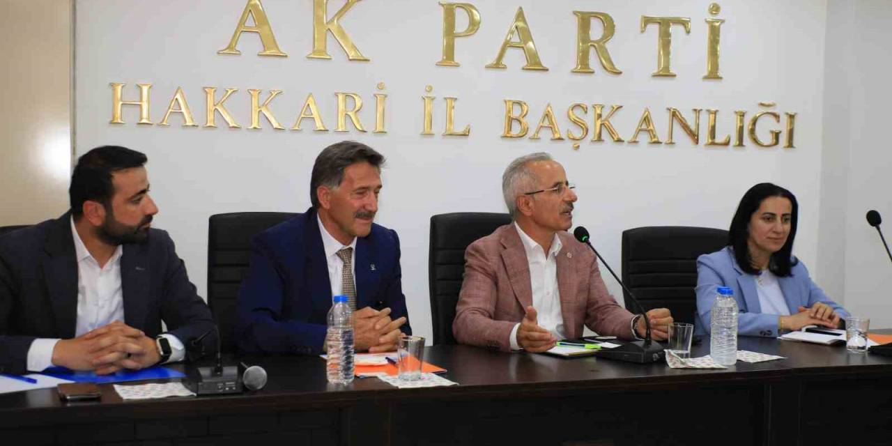 Bakan Uraloğlu, Hakkari’den Ayrıldı