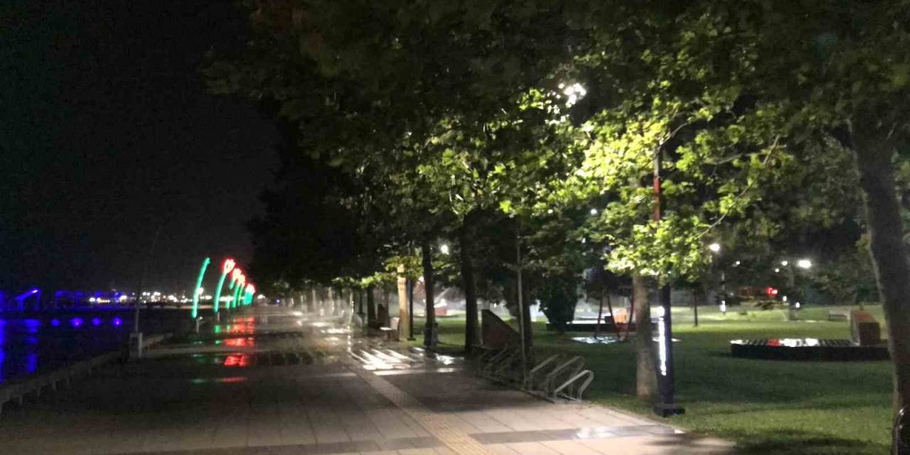 Son 23 Yılın En Sıcak Gününden Sonra Fırtına Etkili Oldu