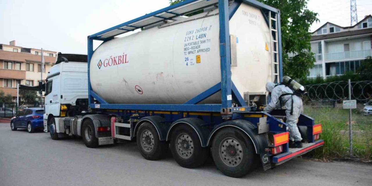 Tankerden Gaz Sızıntısı Ve Koku İhbarı Afad Ekiplerini Harekete Geçirdi